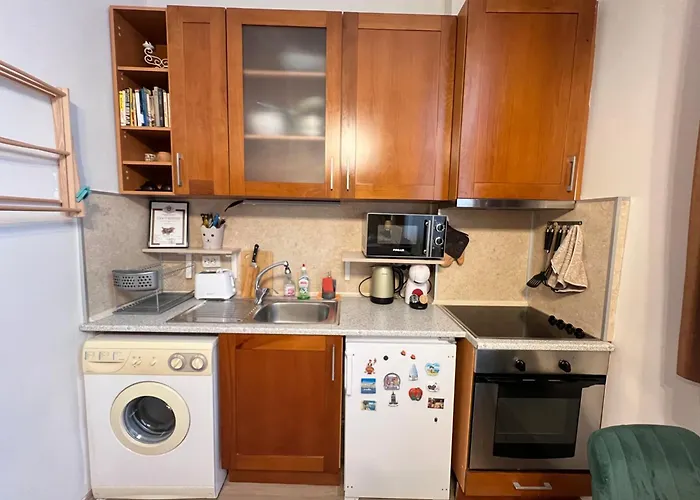 Budapest Central Cozy Studio W Working Space And Wifi